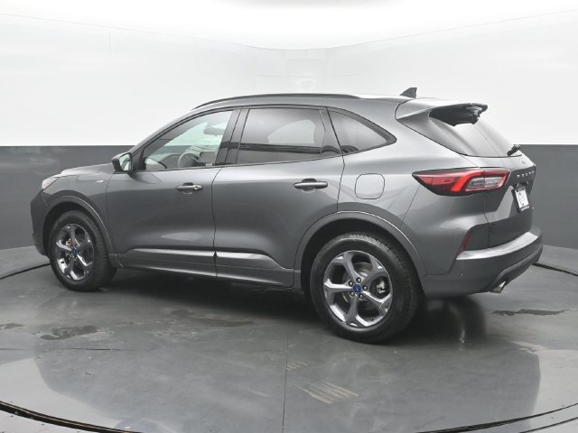 Used 2023 Ford Escape ST-Line AWD/4WD image 3