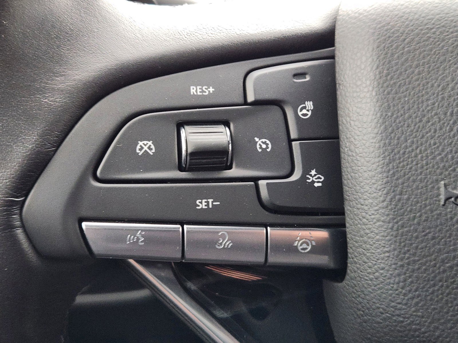 Certified 2024 Cadillac Escalade Sport w/ LPO, ONYX Package image 24