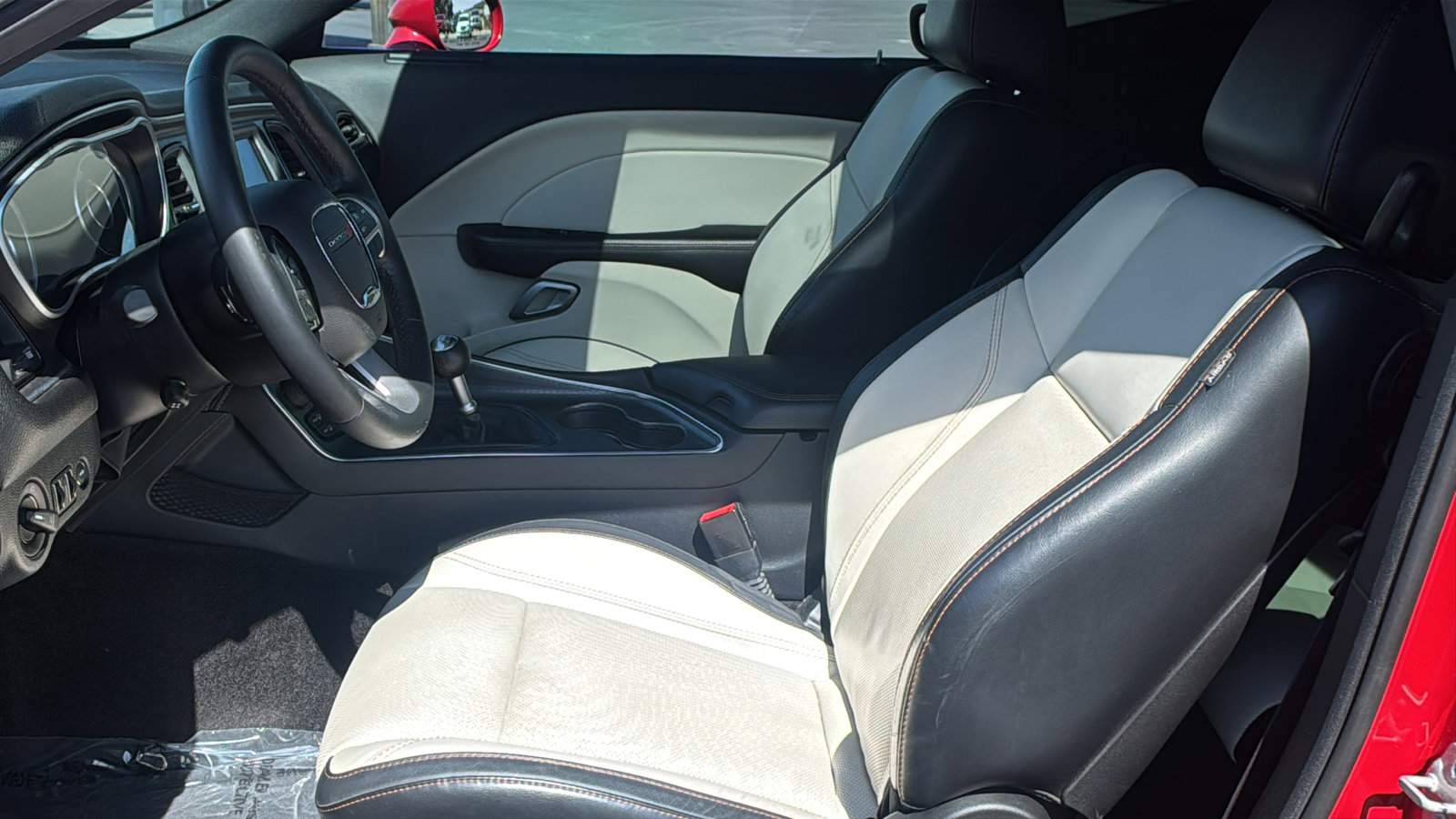 Used 2016 Dodge Challenger R/T Plus RWD image 18