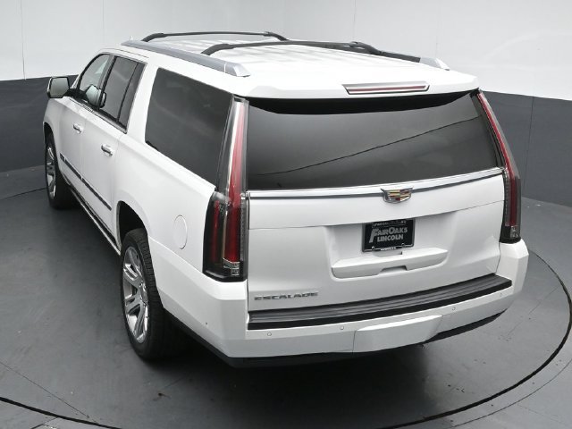 Used 2018 Cadillac Escalade ESV Premium Luxury AWD/4WD image 51