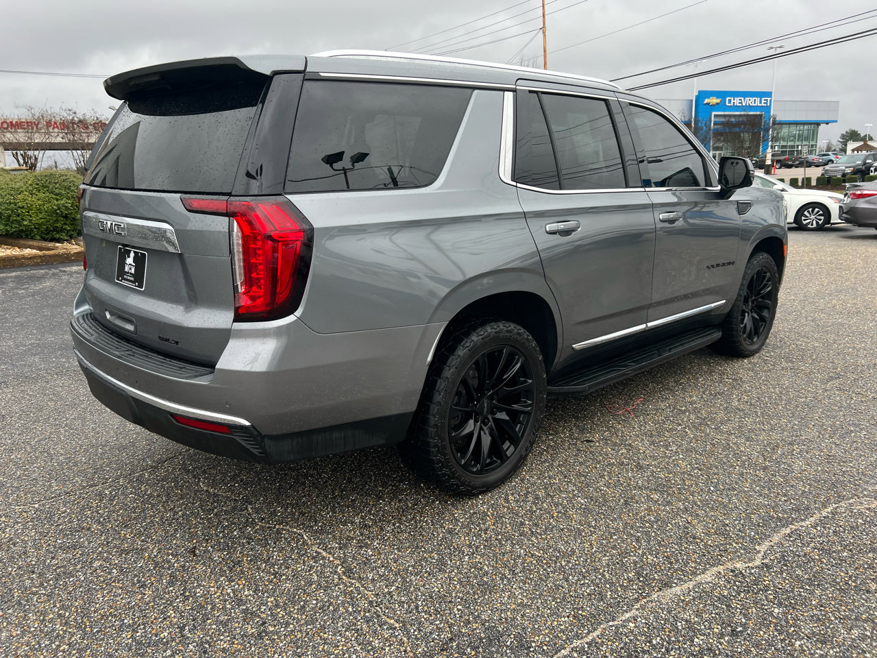 Used 2022 GMC Yukon SLT w/ SLT Premium Package image 26