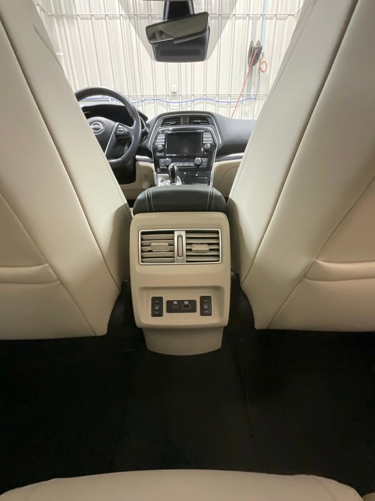 Used 2023 Nissan Maxima Platinum w/ Sport Mat Group image 13