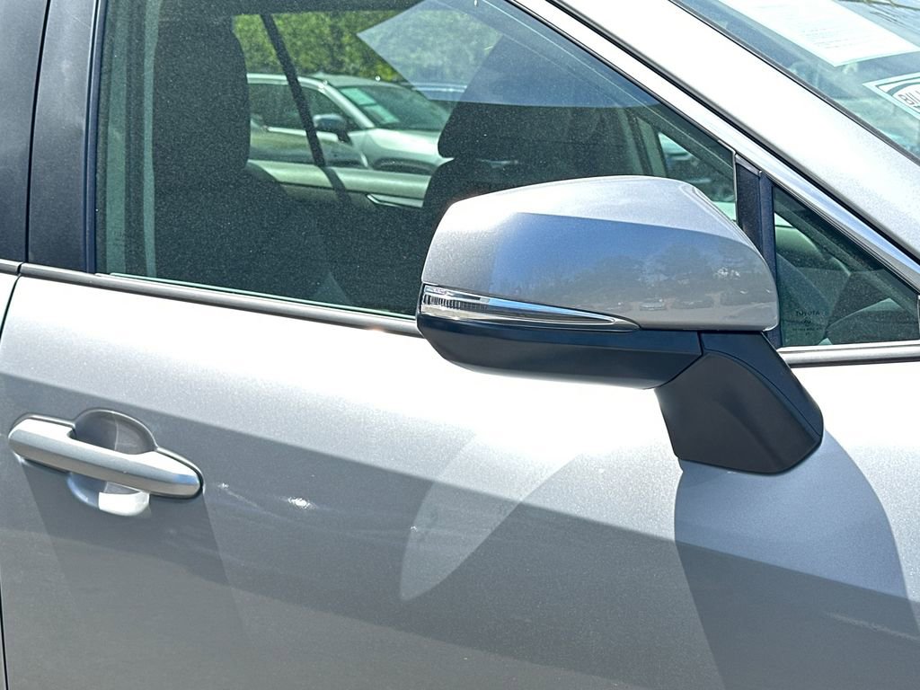 Used 2025 Toyota RAV4 XLE w/ Convenience Package image 10