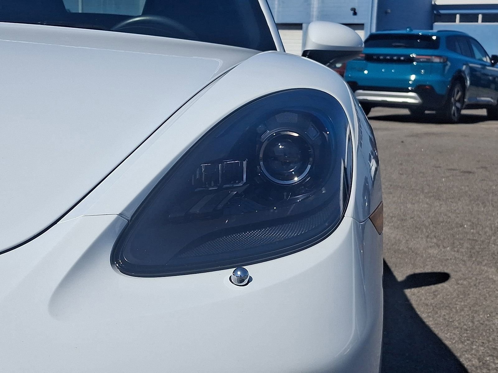 Used 2019 Porsche 718 Boxster RWD image 9