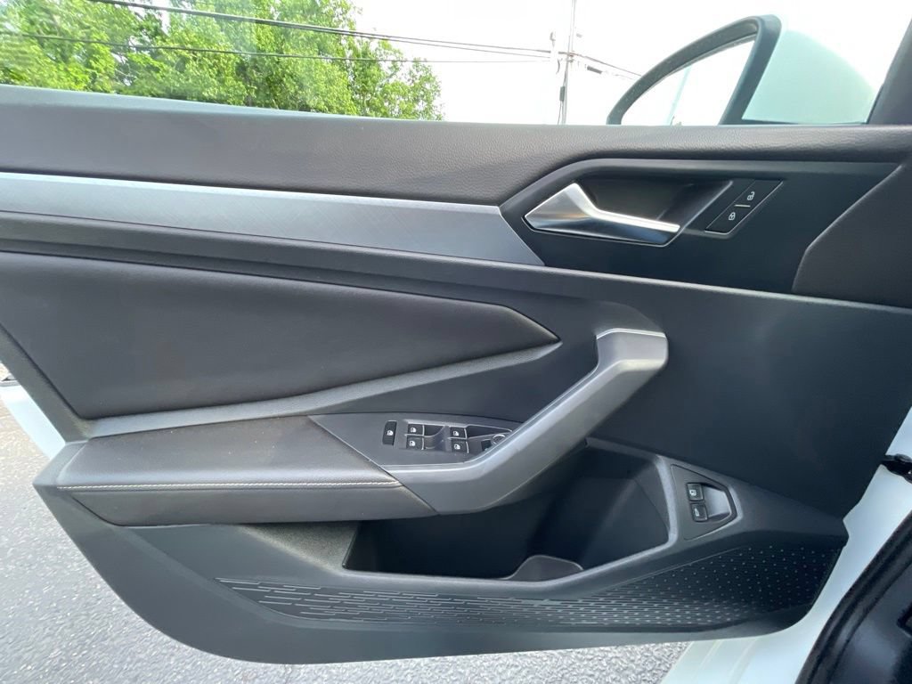 Used 2023 Volkswagen Jetta SE FWD image 24