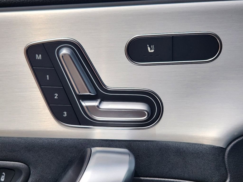 New 2025 Mercedes-Benz CLA 250 4MATIC image 8