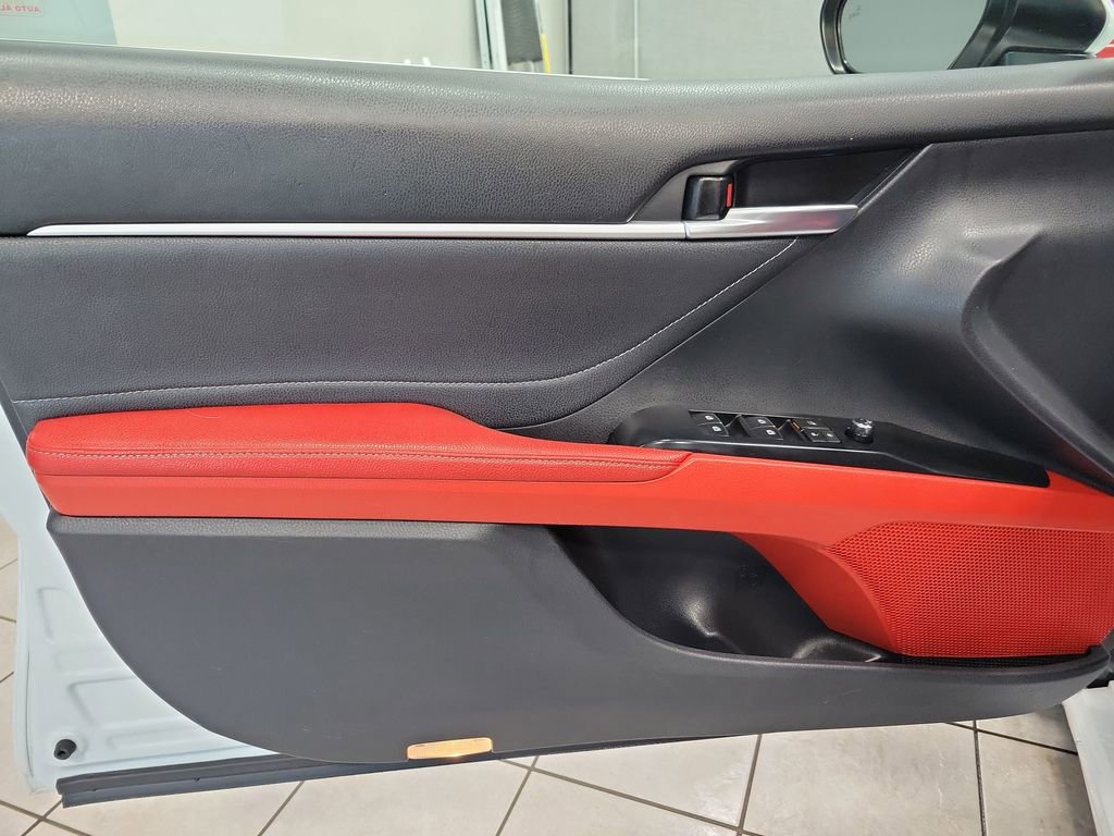 Used 2018 Toyota Camry XSE w/ Driver Assist Package FWD image 31