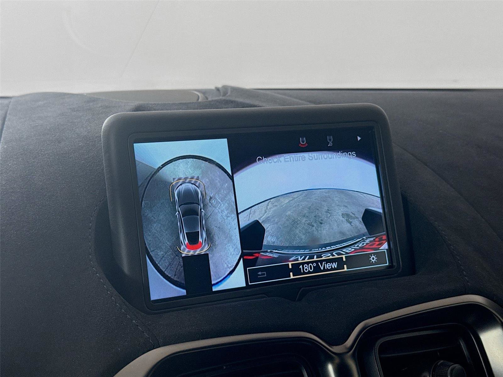 Used 2020 Aston Martin V8 Vantage Coupe RWD image 9