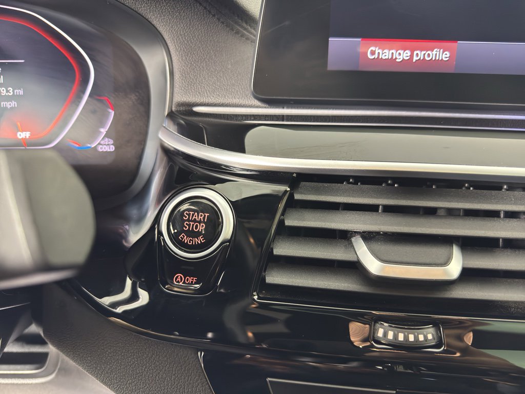 Used 2020 BMW M550i xDrive w/ Executive Package image 16