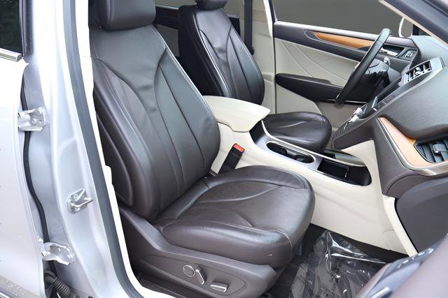 Used 2015 Lincoln MKC Reserve w/ Equipment Group 102A Reserve AWD/4WD image 22