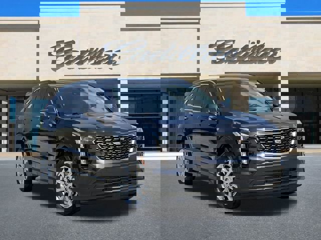 Certified 2023 Cadillac XT4 Luxury w/ Cold Weather Package