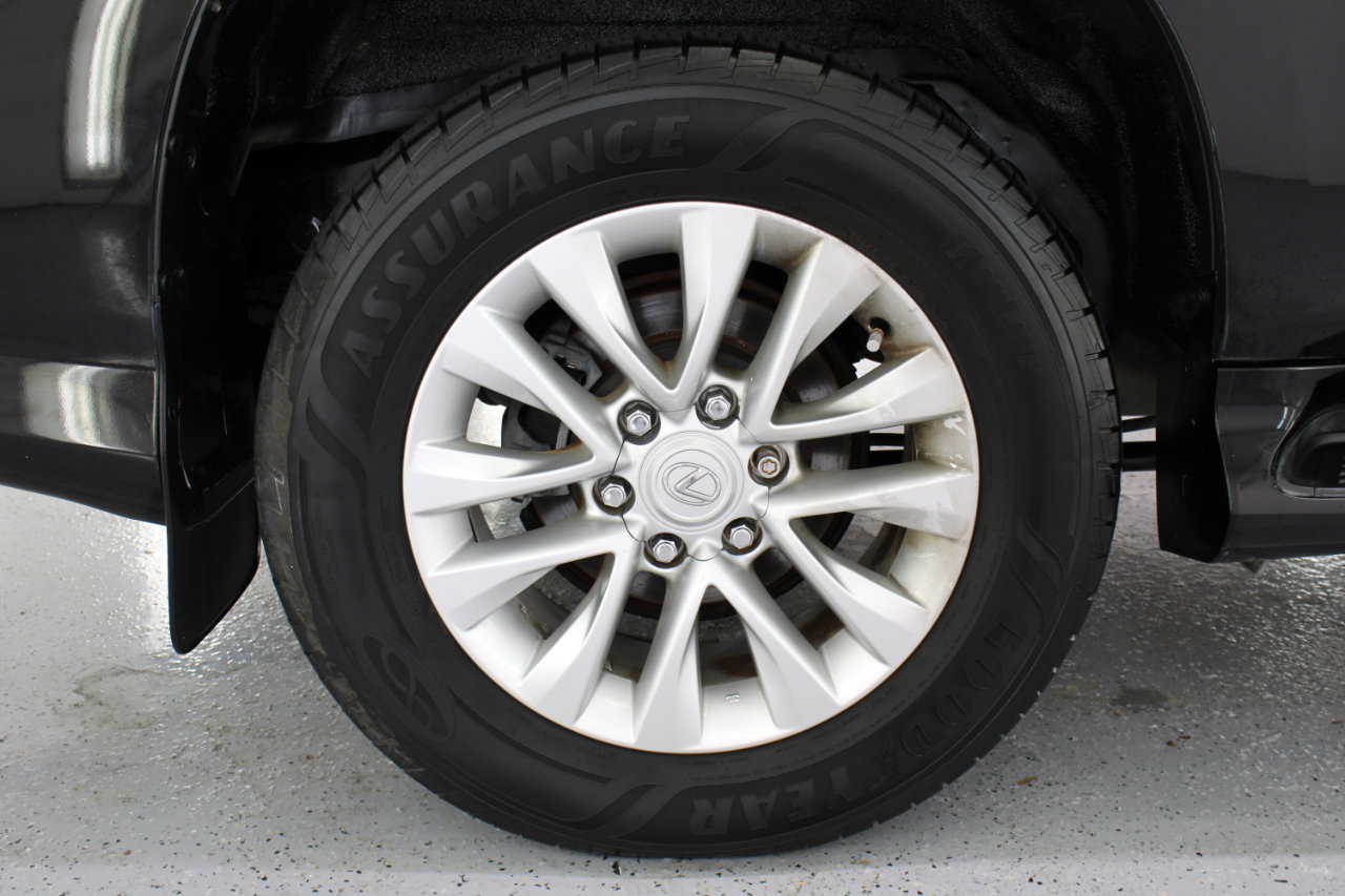 Used 2016 Lexus GX 460 w/ Premium Package image 80