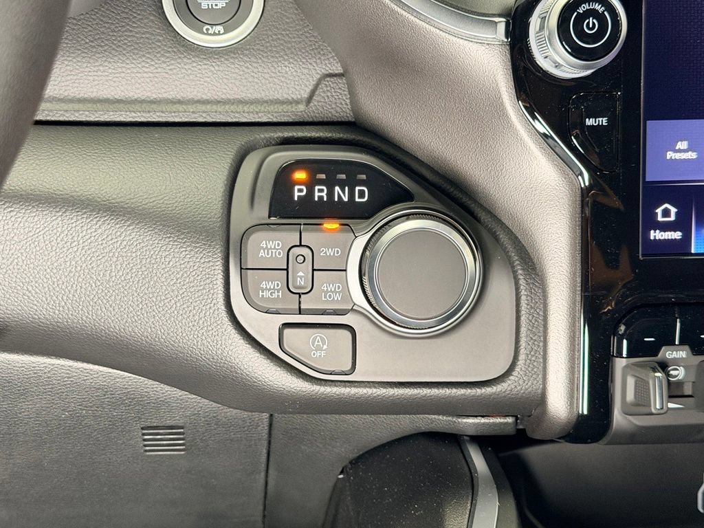 New 2026 RAM 1500 Big Horn AWD/4WD image 15