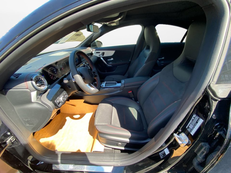 New 2026 Mercedes-Benz CLA 250 4MATIC image 9