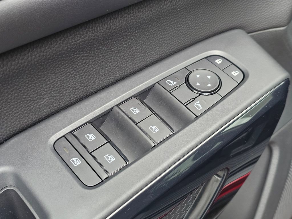 New 2026 Nissan Pathfinder SV image 31