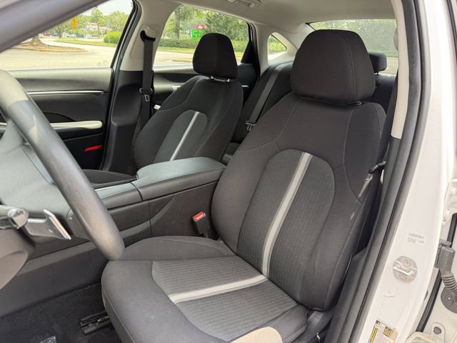 Used 2025 Hyundai Sonata SEL FWD image 11