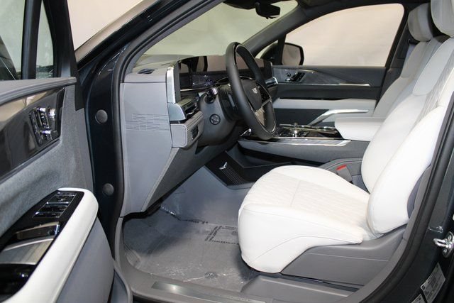 New 2025 Cadillac Escalade IQ Luxury 1 AWD/4WD image 4
