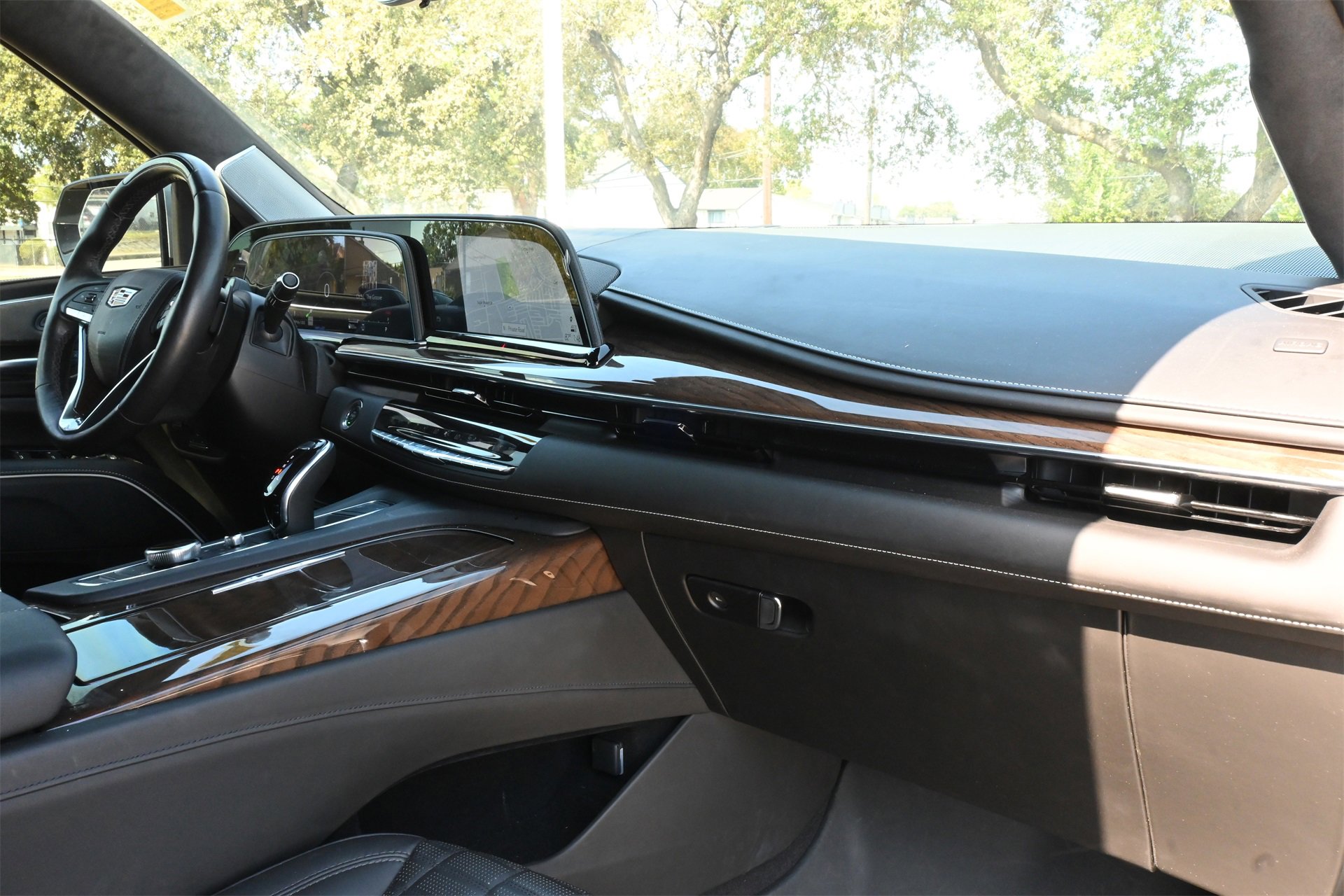 Certified 2023 Cadillac Escalade Sport Platinum w/ LPO, Floor Liner Package image 26