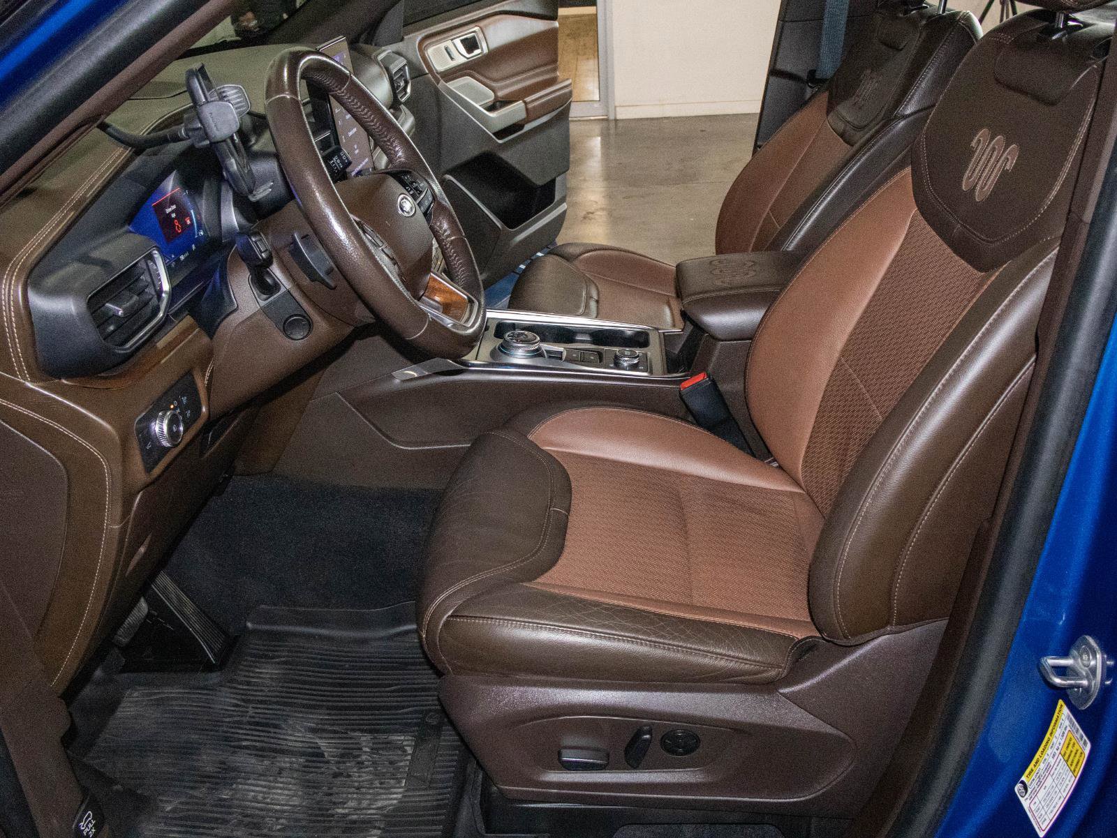 Used 2021 Ford Explorer King Ranch w/ Premium Technology Package image 8