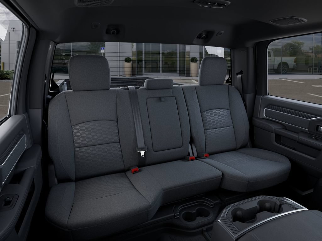 New 2026 RAM 3500 Big Horn AWD/4WD image 19