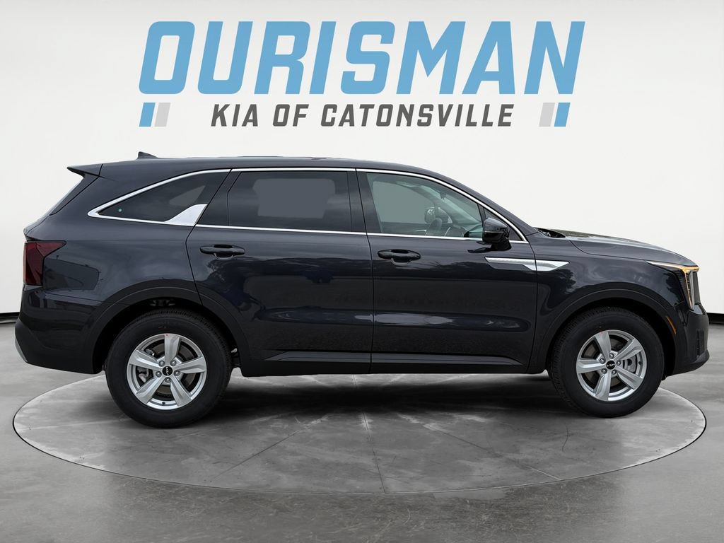 Used 2026 Kia Sorento LX FWD image 7