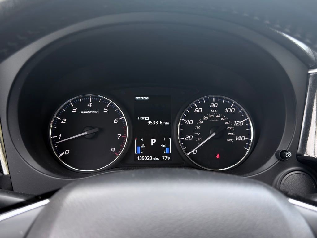Used 2017 Mitsubishi Outlander ES AWD/4WD image 15