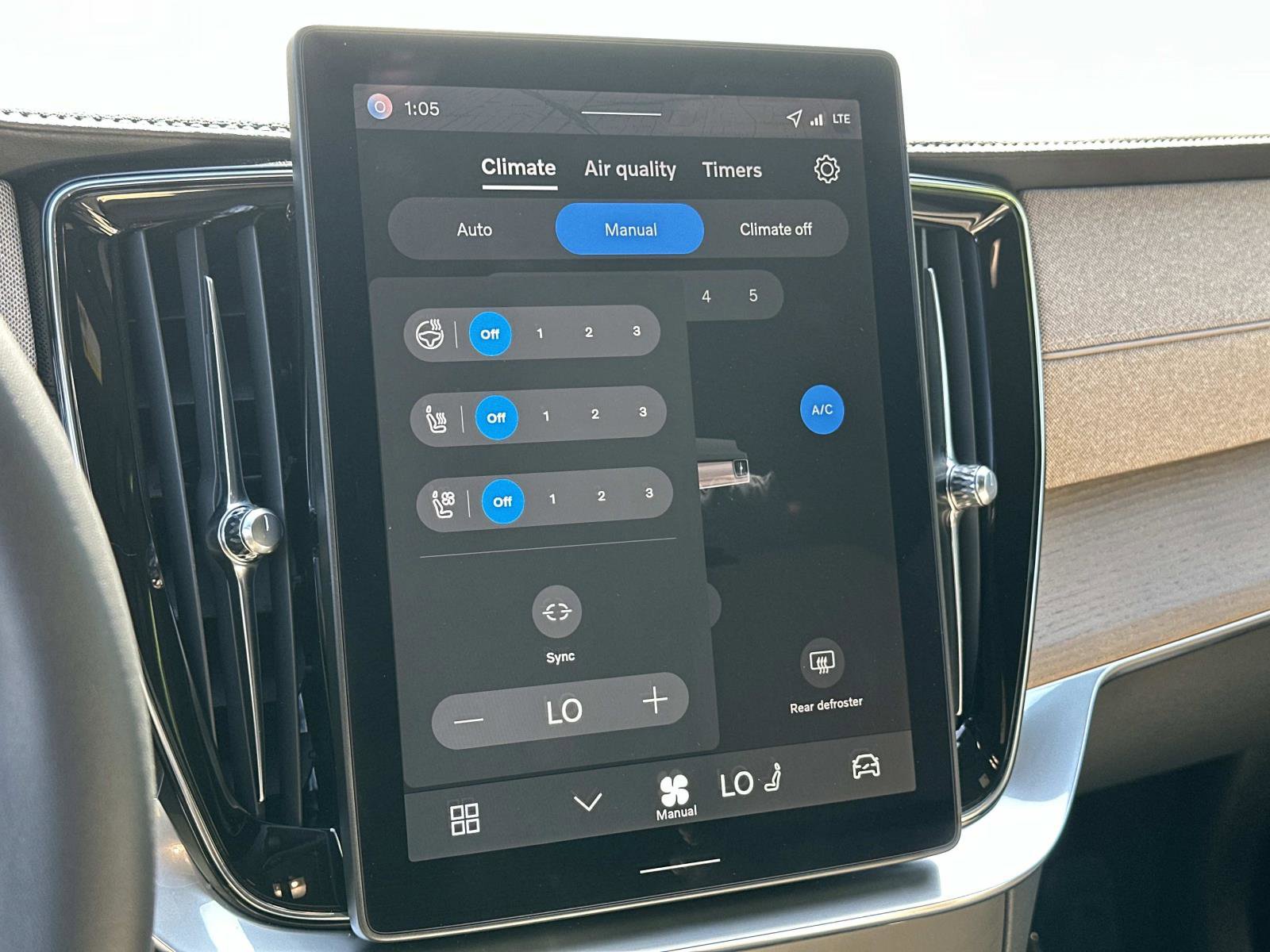 Certified 2026 Volvo XC90 B6 Ultra w/ Protection Package image 12