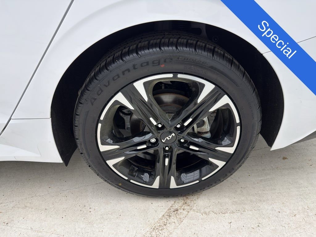 Used 2022 Kia K5 GT-Line FWD image 6