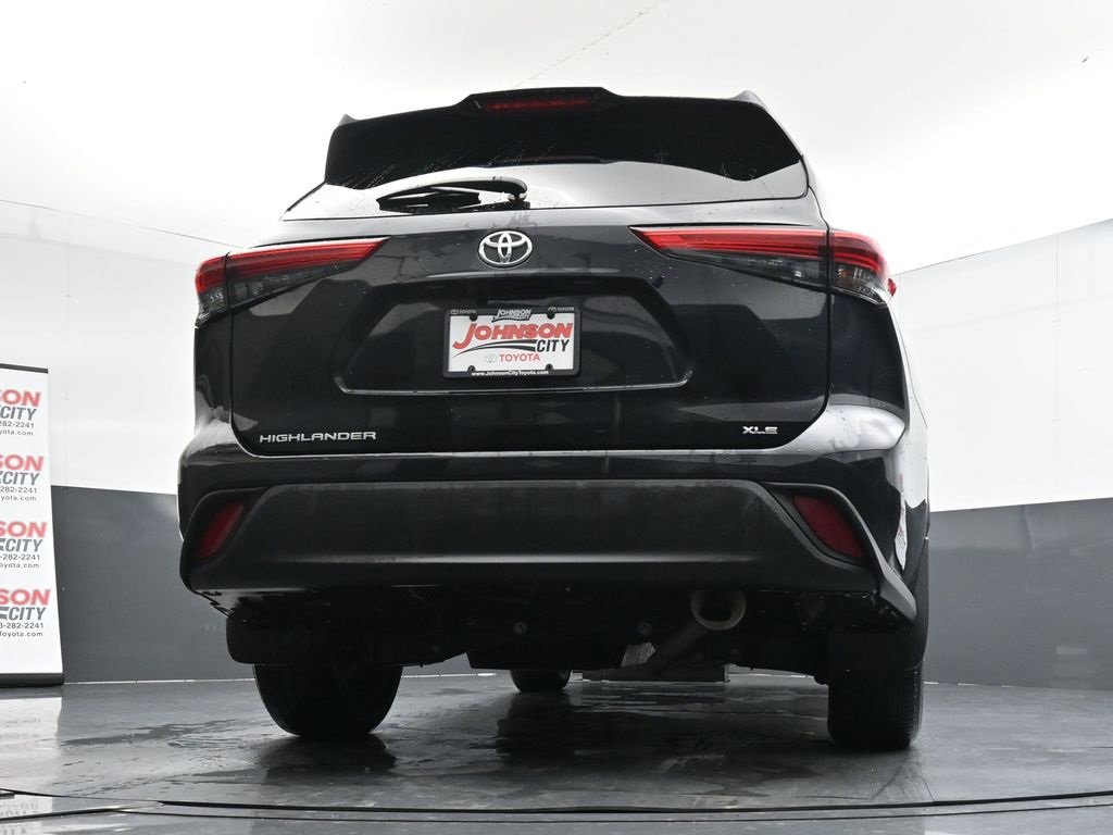 Used 2023 Toyota Highlander XLE image 45