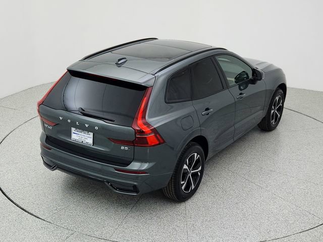 New 2026 Volvo XC60 B5 Core w/ Climate Package image 15