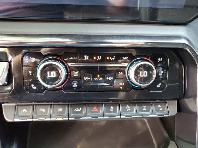 Used 2023 GMC Sierra 1500 AT4X image 23