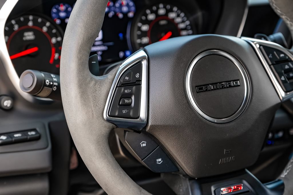 Used 2023 Chevrolet Camaro SS RWD image 13