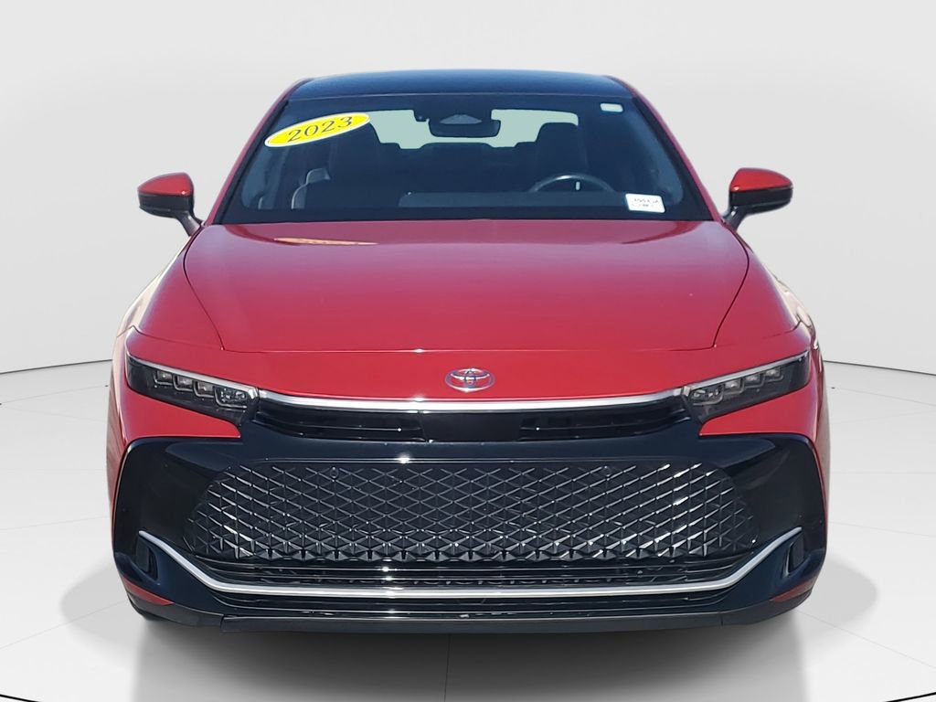 Used 2023 Toyota Crown Limited image 2