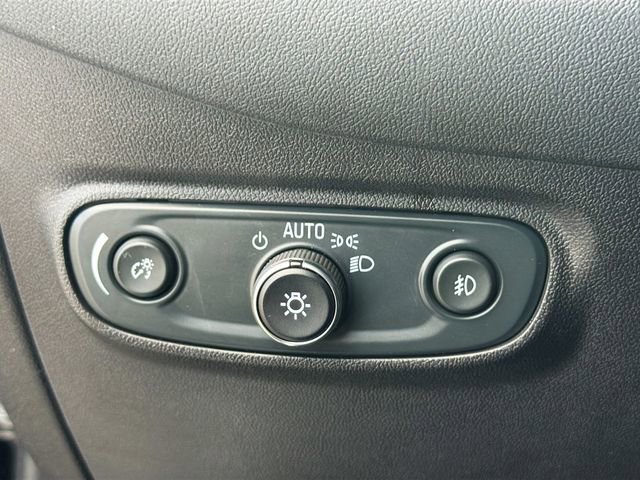 Used 2024 Chevrolet Equinox Premier FWD image 33