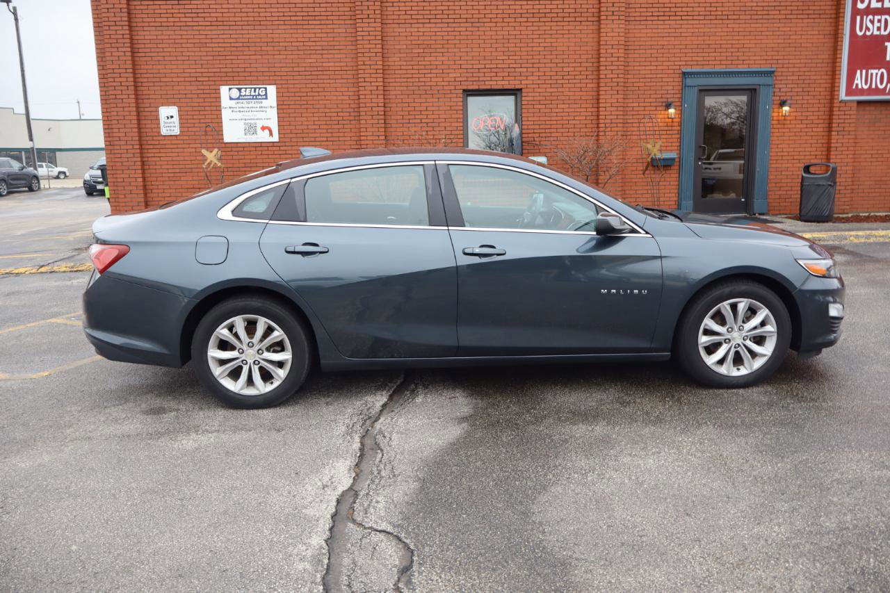 Used 2019 Chevrolet Malibu LT w/ Driver Confidence Package II image 9