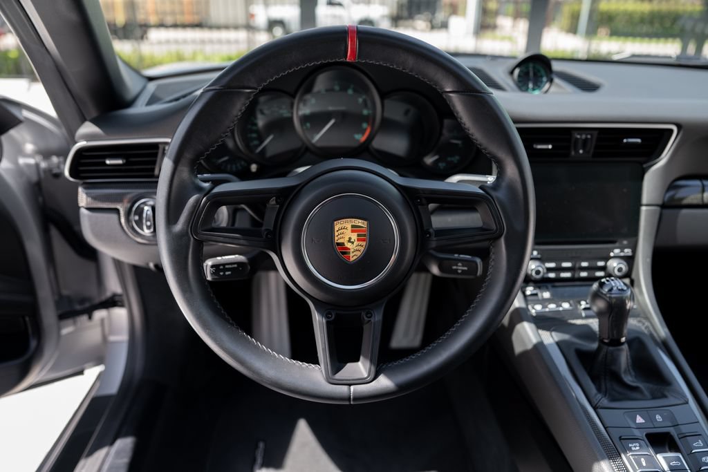 Used 2019 Porsche 911 Speedster RWD image 16
