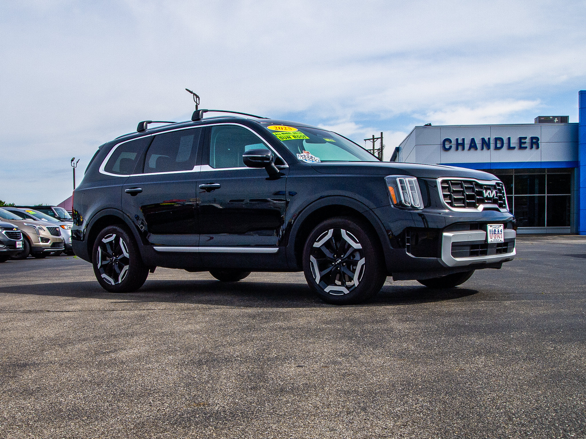 Used 2025 Kia Telluride S AWD/4WD image 9