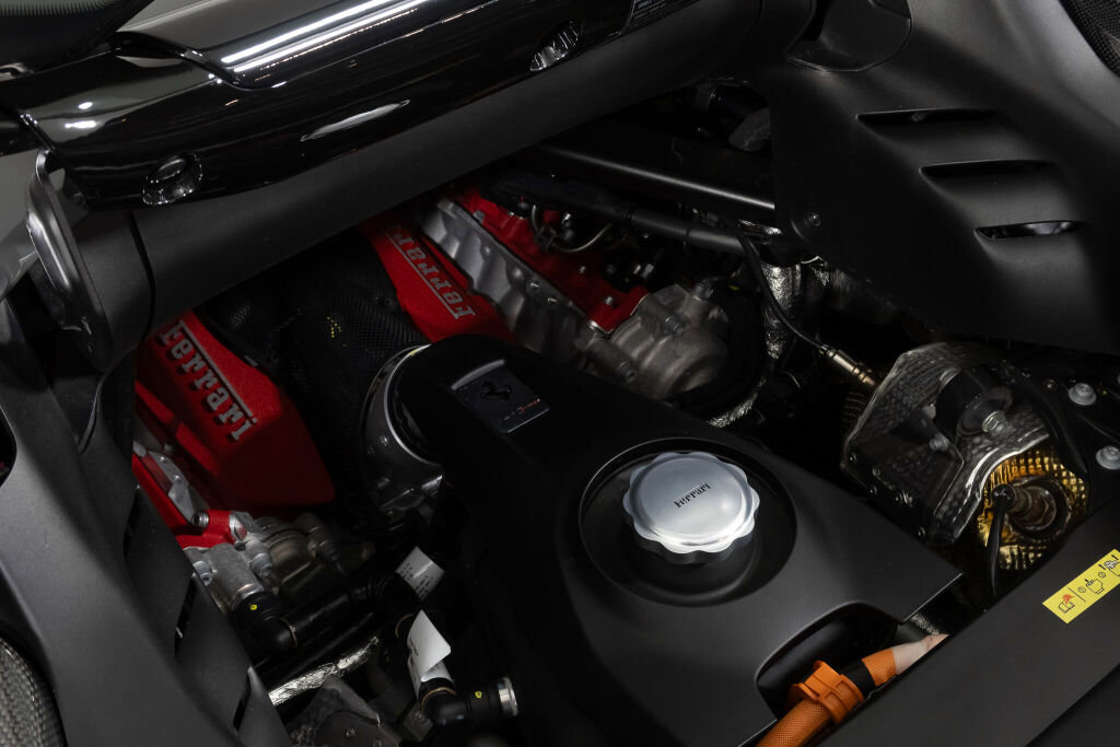 Used 2023 Ferrari SF90 Spider AWD/4WD image 22