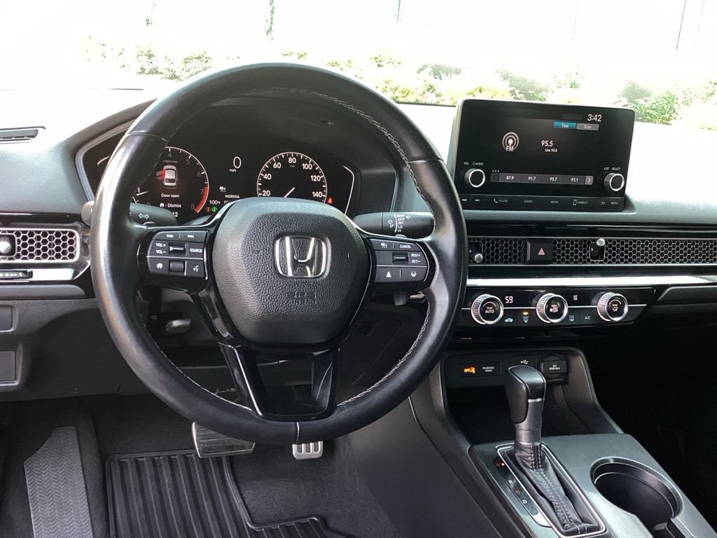 Used 2023 Honda Civic Sport image 11