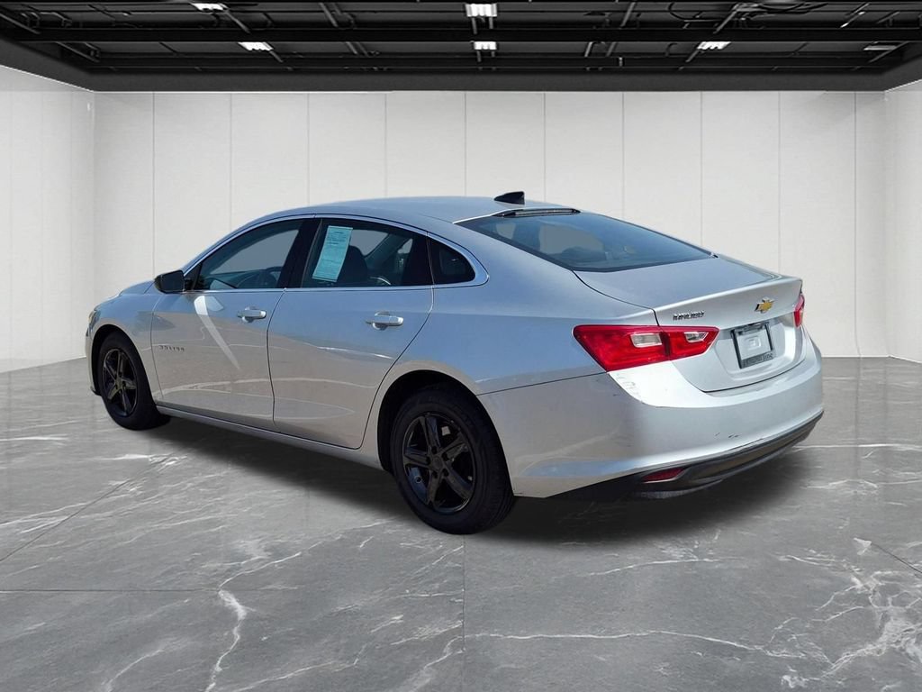 Used 2021 Chevrolet Malibu LS FWD image 3
