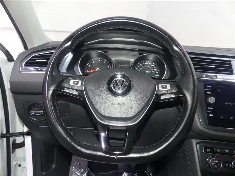 Used 2019 Volkswagen Tiguan SE w/ Panoramic Sunroof Package image 30