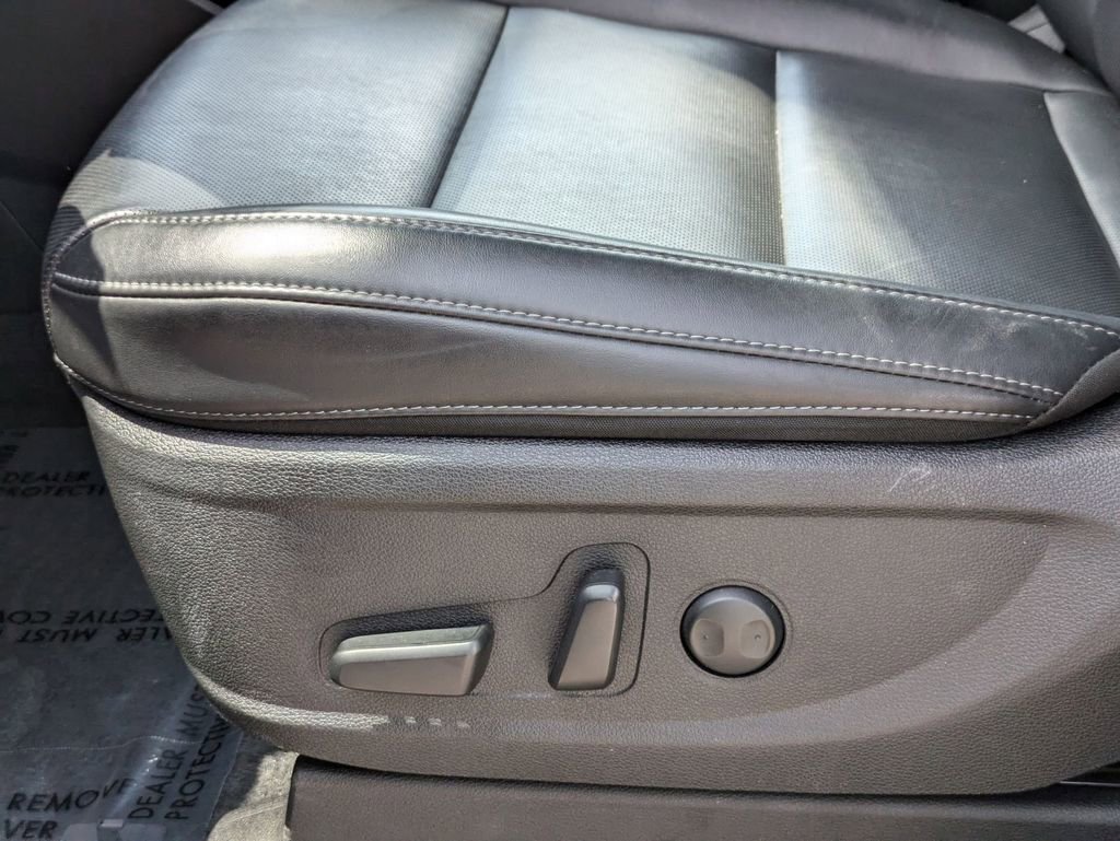 Used 2025 Kia Telluride S image 15