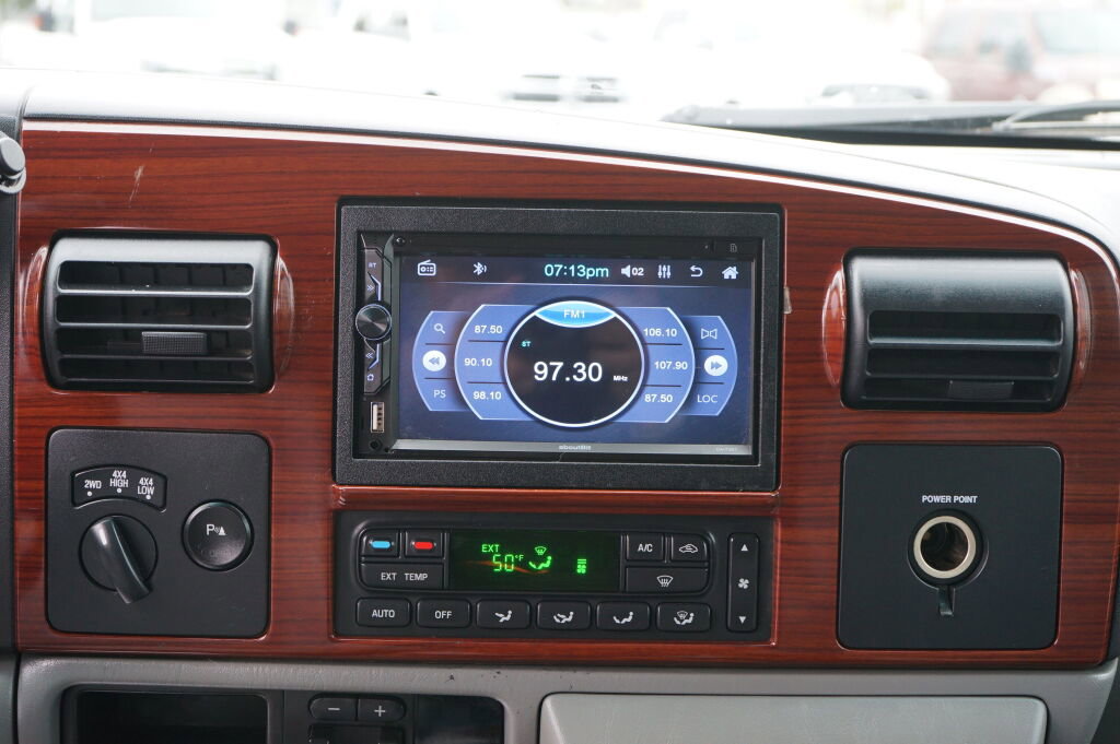 Used 2005 Ford F250 Lariat AWD/4WD image 14