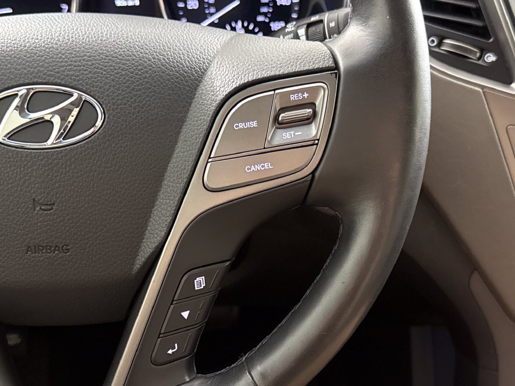Used 2017 Hyundai Santa Fe Sport FWD image 16