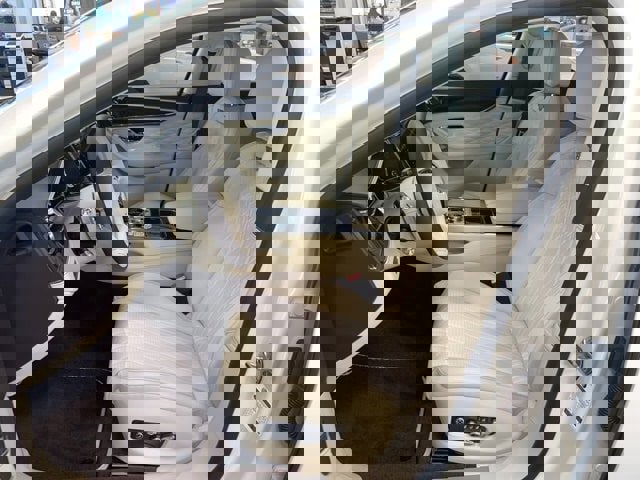 Used 2021 Bentley Flying Spur W12 image 21