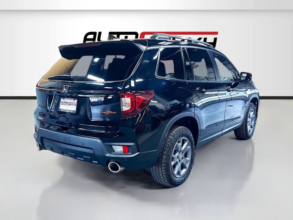 Used 2025 Honda Passport TrailSport image 7