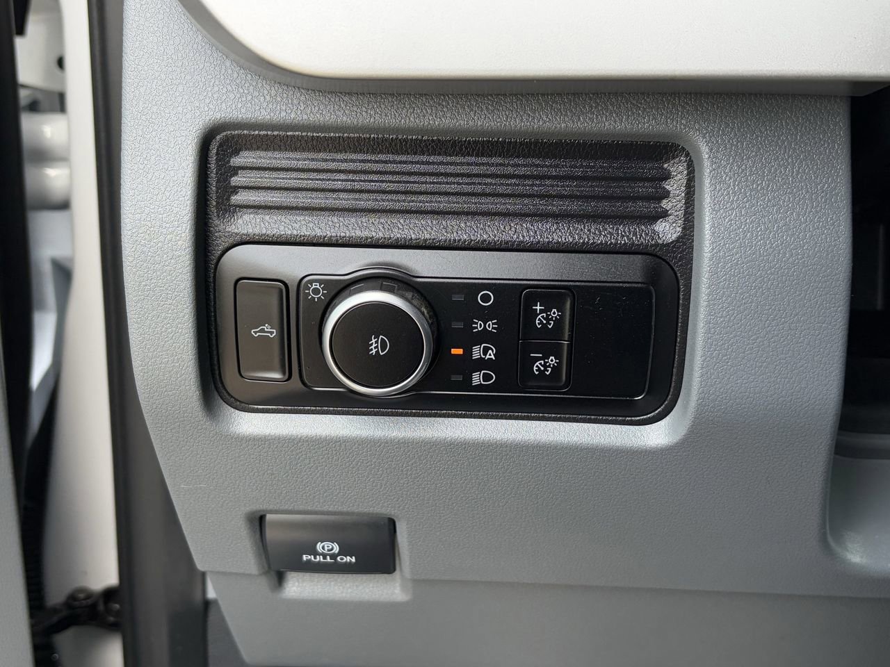 Certified 2026 Ford F250 XLT w/ FX4 Off-Road Package image 24