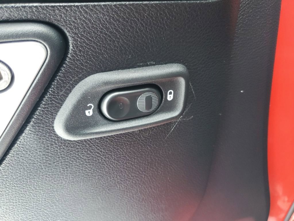 Used 2014 Jeep Wrangler Unlimited Sahara w/ Connectivity Group image 9