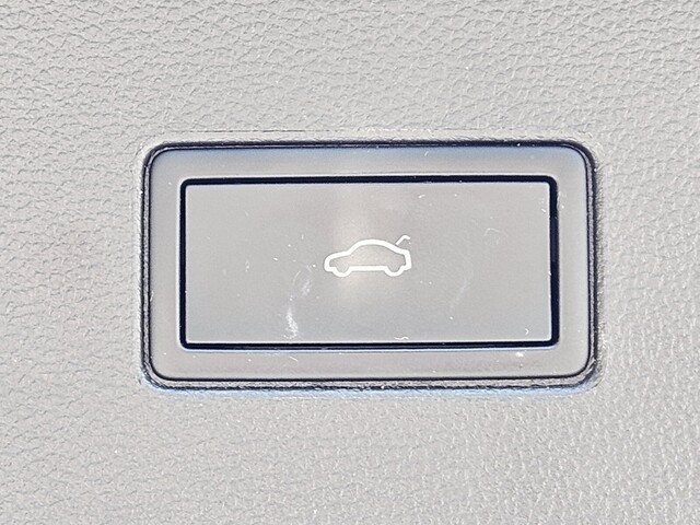 Used 2024 Volkswagen Atlas SEL AWD/4WD image 27