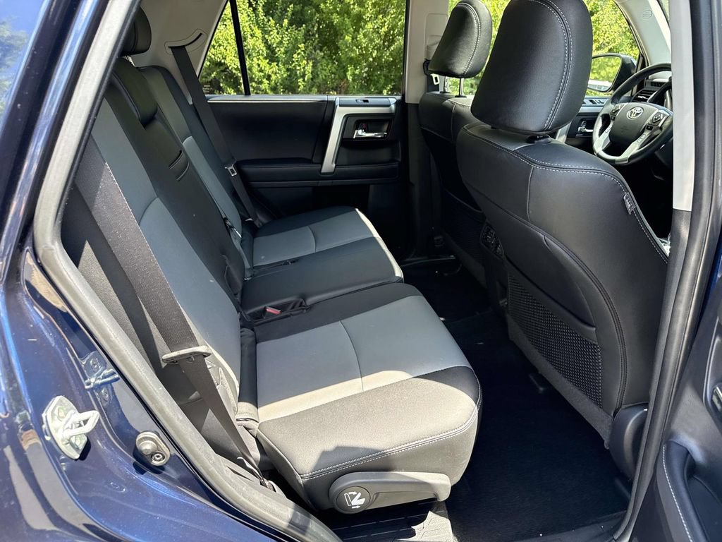 Used 2024 Toyota 4Runner SR5 Premium w/ Moonroof Package AWD/4WD image 11